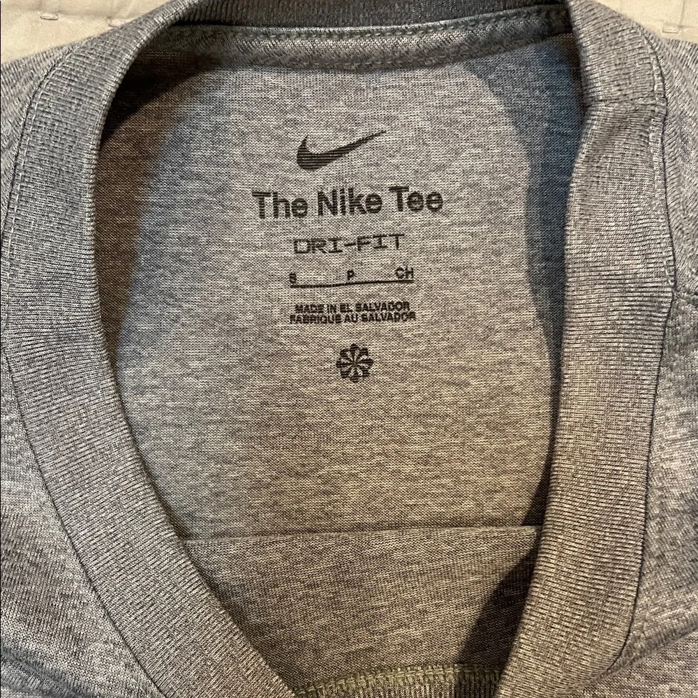 Nike Men’s Dri-Fit Heather Gray Long Sleeve Performance Tee | Size S